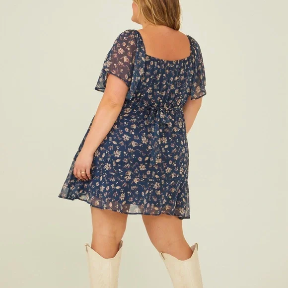 Arula Dress - Picture 7 of 8